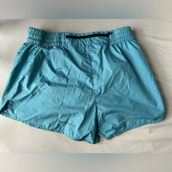 The North Face Teal Elastic Waistband Shorts - Picture 2 of 4